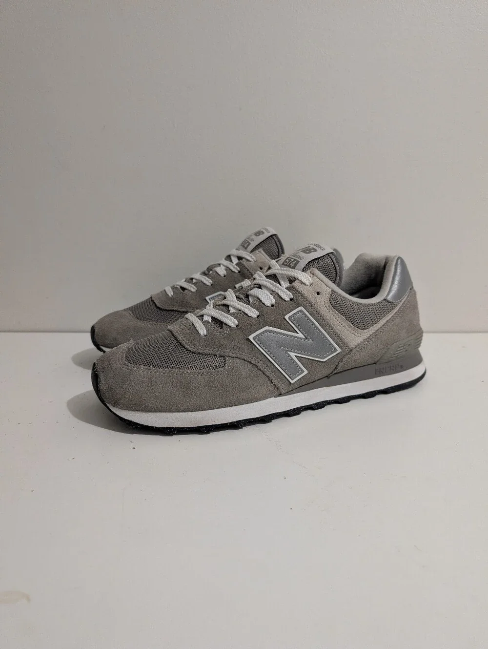 New Balance 574 Classic Grey Sneakers ML574EVG Men’s 10